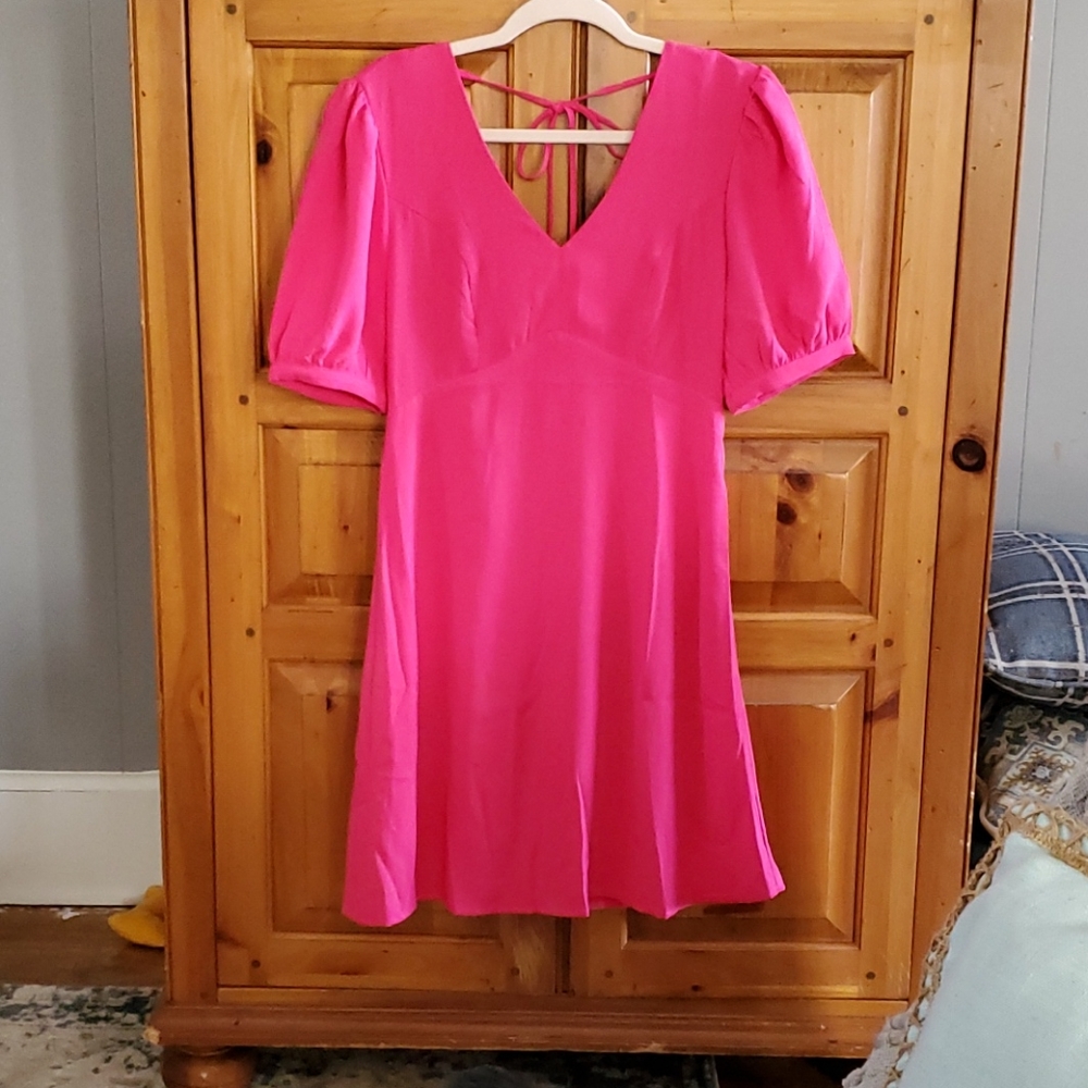 Dress - Picture 1 of 3